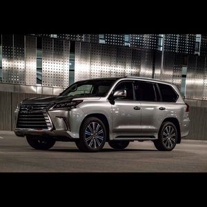 Meet your Posher, Moe